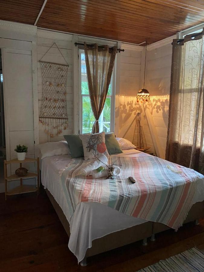 Islander House On Rocky Cay Beach San Andrés Extérieur photo