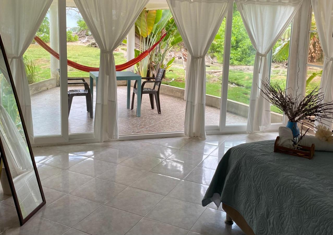 Islander House On Rocky Cay Beach San Andrés Extérieur photo